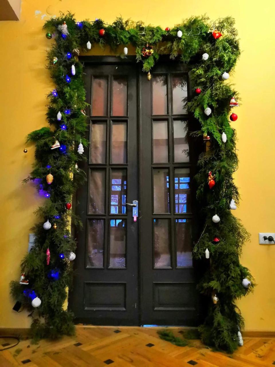 Lucky Family Hotel Тбилиси Экстерьер фото